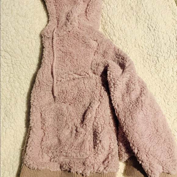 Asoran collection Fuzzy Sweater - Picture 2 of 2